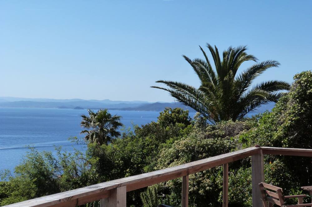 Photo of Patio Balcony in Ile du Levant