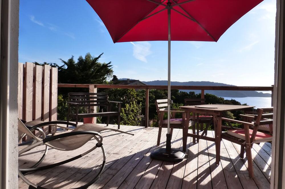 Photo of Patio Balcony in Ile du Levant
