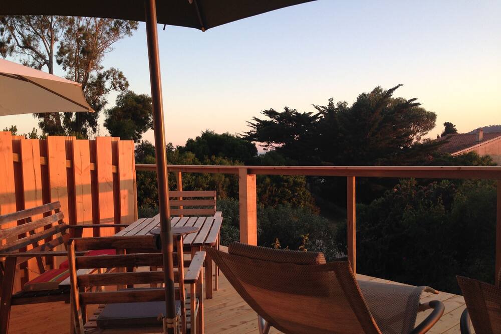 Photo of Patio Balcony in Ile du Levant