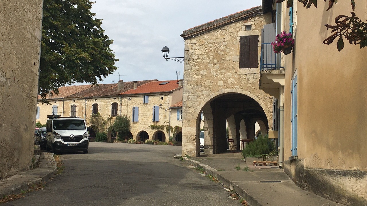 Photo of Others in Saint-Clar