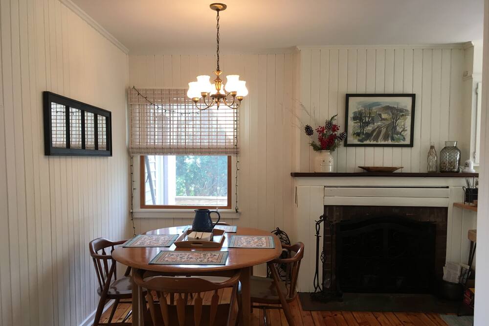 Photo of Livingroom in Putnam Valley