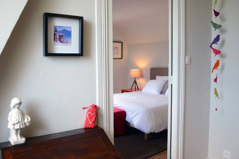 Photo of Bedroom in Saint-Savin