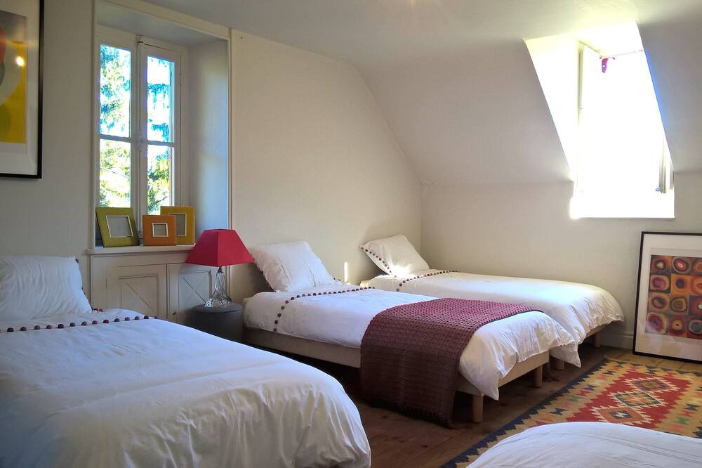 Photo of Bedroom in Saint-Savin