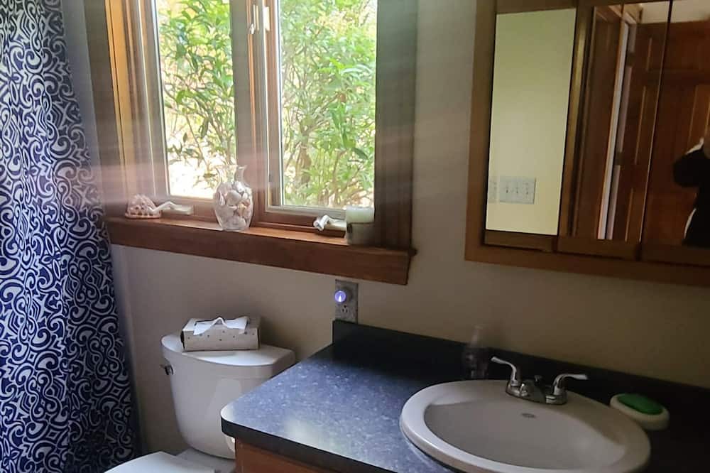 Photo of Bathroom in Middleborough