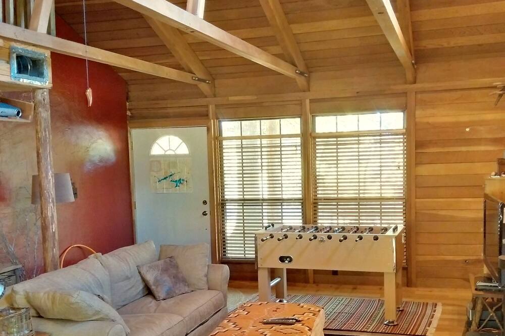 Photo of Livingroom in Tumbling Shoals