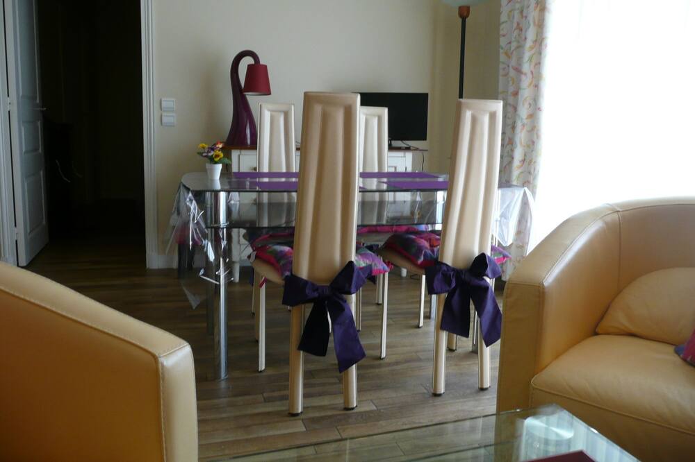 Photo of Livingroom in Saint-Andre-des-Eaux