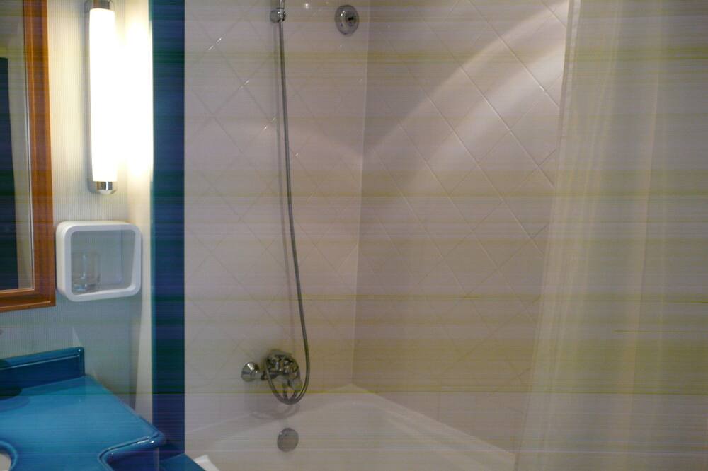 Photo of Bathroom in Saint-Andre-des-Eaux