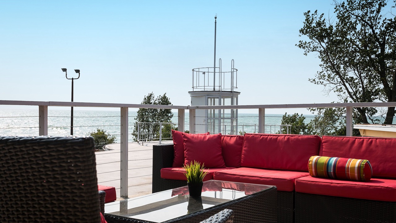 Photo of Patio Balcony in Point Abino