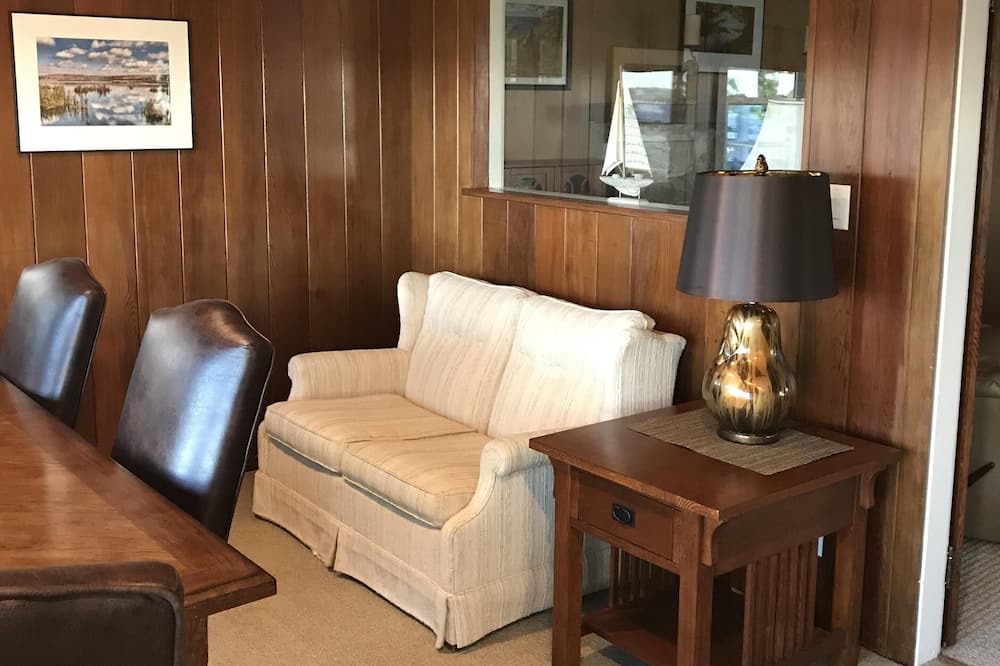 Photo of Livingroom in Lakeville