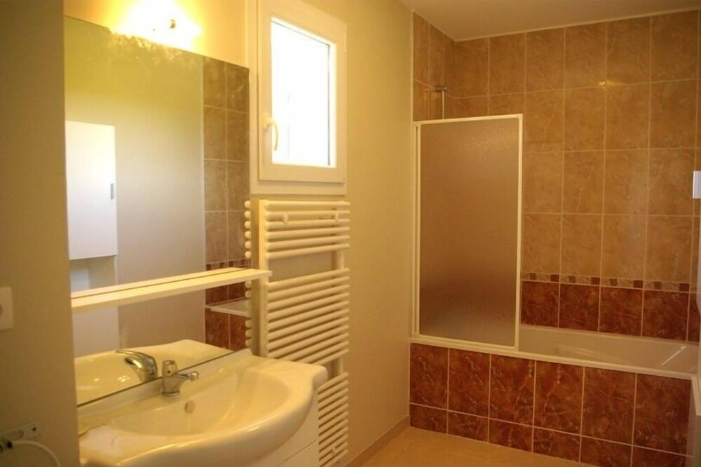 Photo of Bathroom in Montarnaud