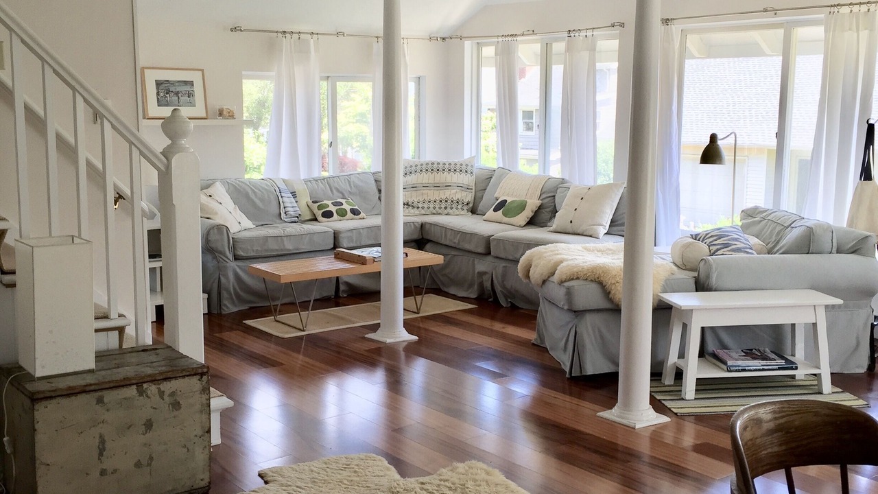 Photo of Livingroom in Guilford