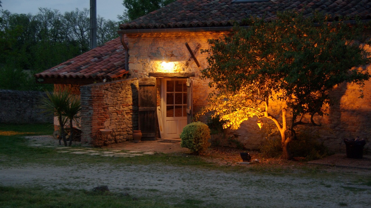 Photo of Buildings in Laborie