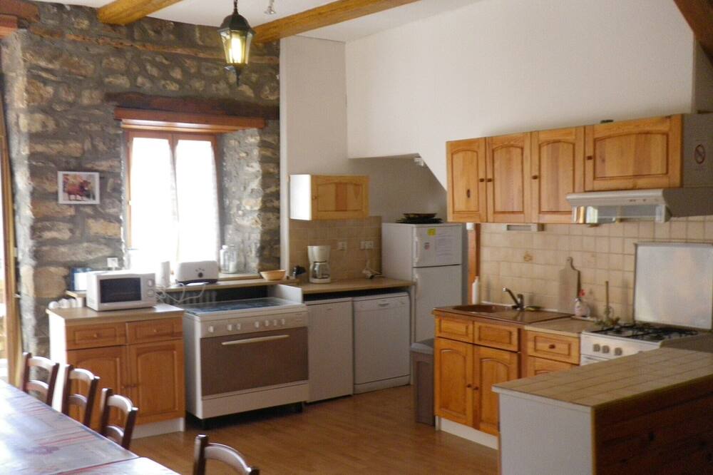Photo of Kitchen in Peyrusse