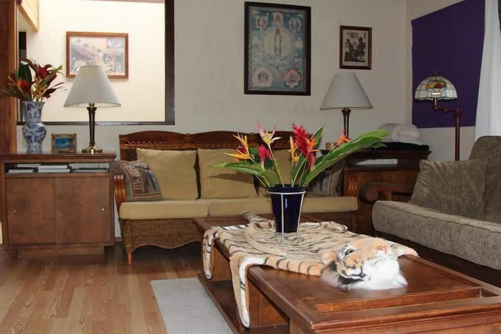 Photo of Livingroom in Keaau