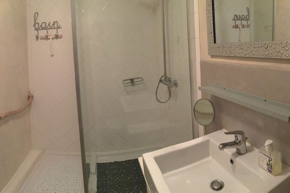 Photo of Bathroom in Die