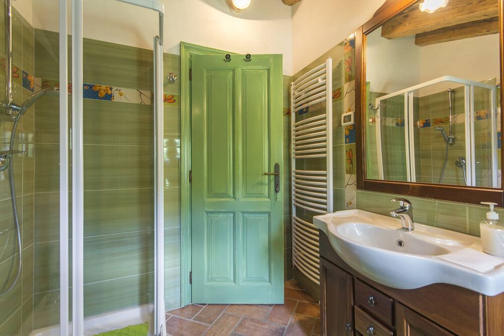 Photo of Bathroom in Paz