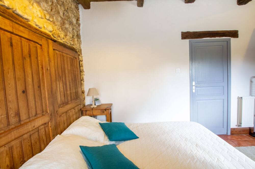 Photo of Bedroom in Bourrou