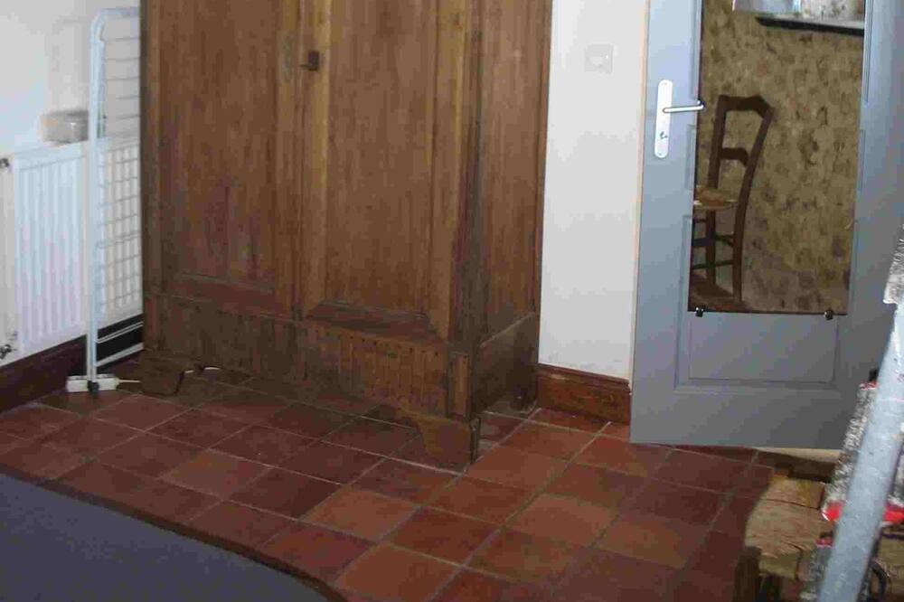 Photo of Bedroom in Bourrou