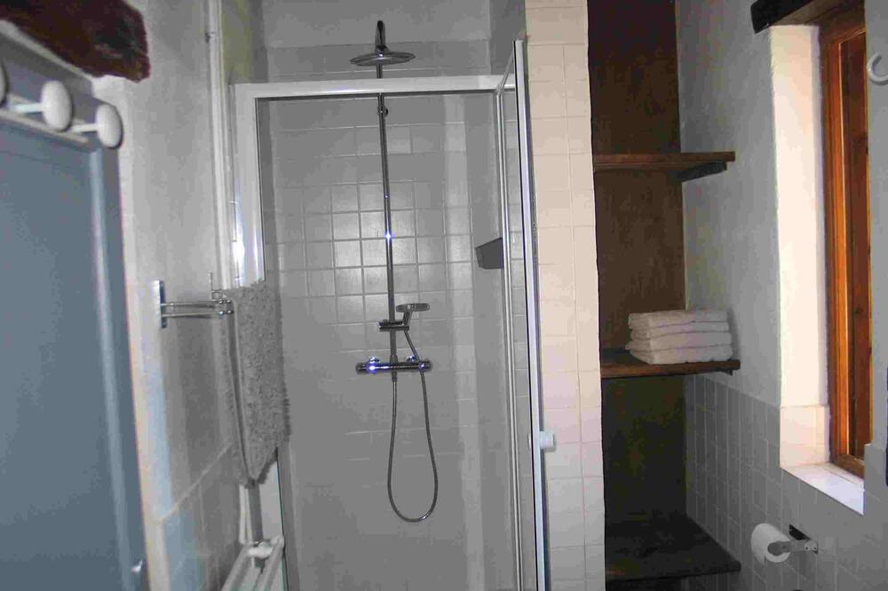 Photo of Bathroom in Bourrou