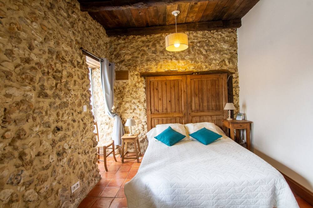 Photo of Bedroom in Bourrou