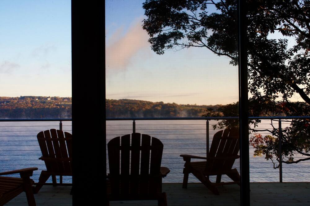 Photo of Patio Balcony in Ithaca