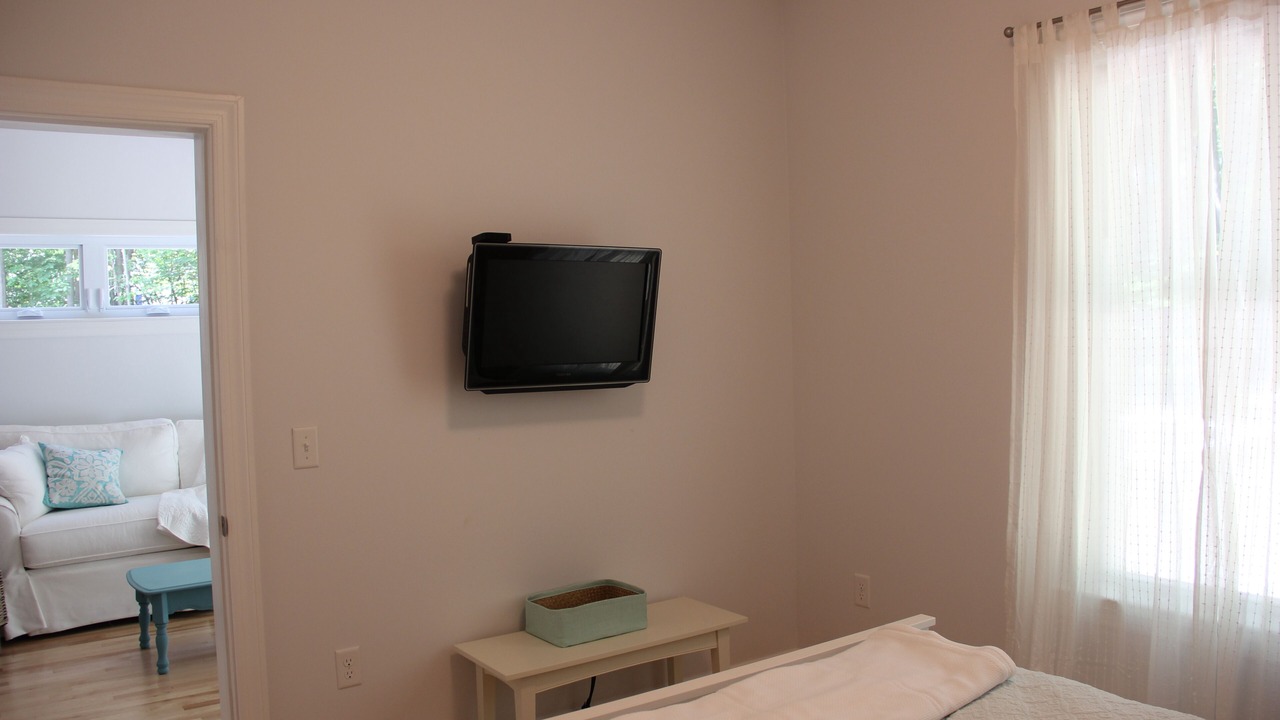 Photo of Bedroom in Back Cove