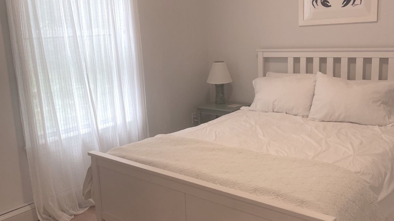 Photo of Bedroom in Back Cove