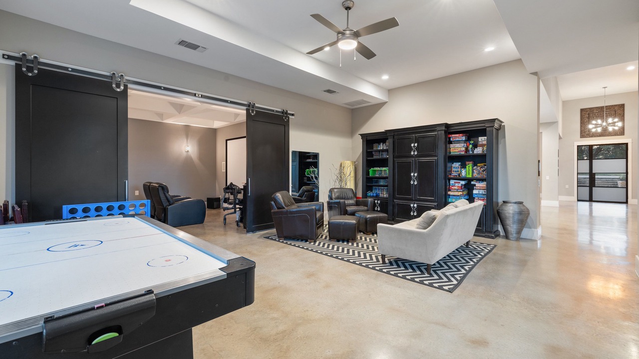Photo of Bedroom in Lakeway