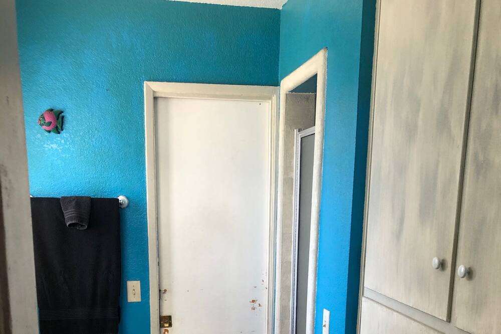 Photo of Bathroom in Midway
