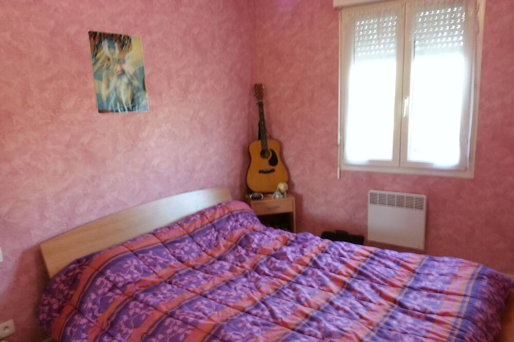Photo of Bedroom in Labastide-de-Levis