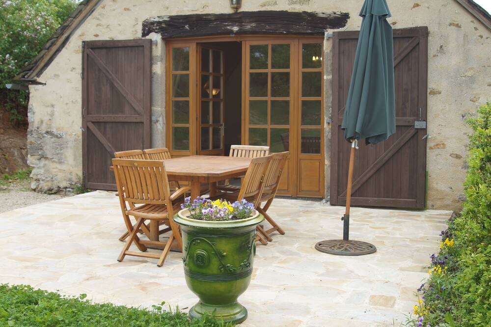 Photo of Patio Balcony in Espalion