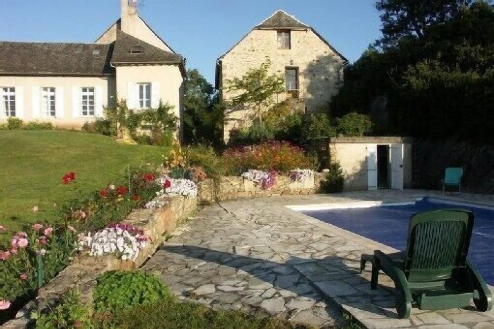 Photo of Outdoor in Espalion