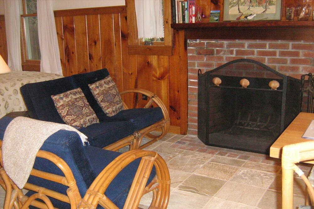 Photo of Livingroom in South Wellfleet