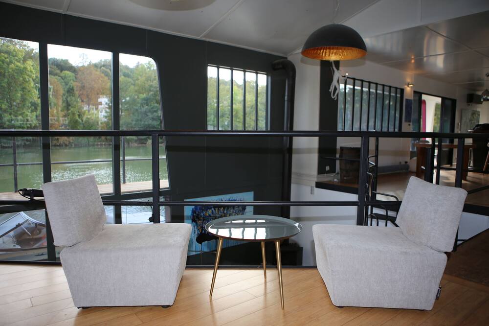 Photo of Others in Bougival