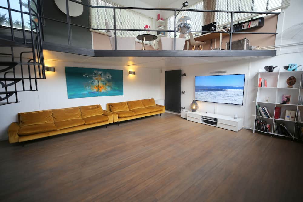 Photo of Livingroom in Bougival