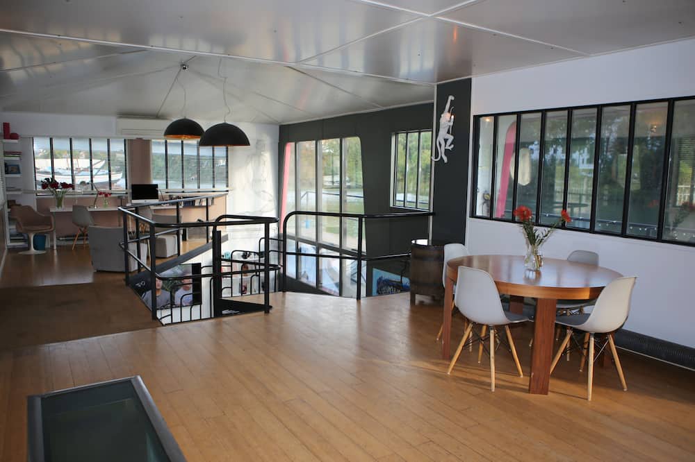 Photo of Livingroom in Bougival