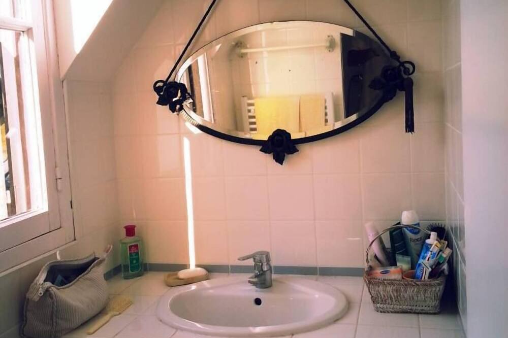 Photo of Bathroom in Villerville