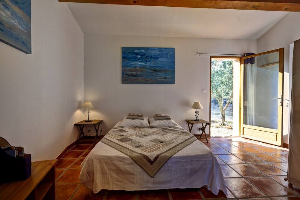 Photo of Bedroom in Montaud