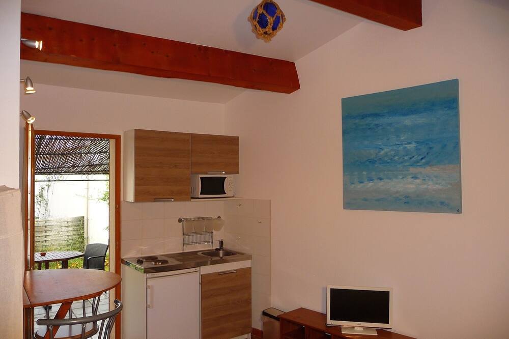 Photo of Kitchen in Montaud