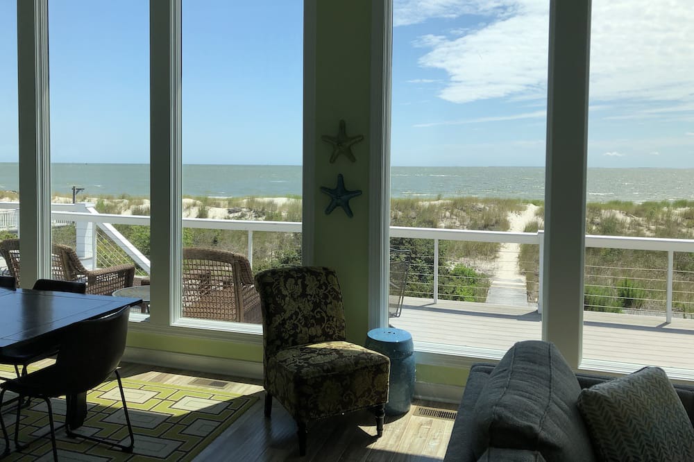 Photo of Livingroom in Port Haywood