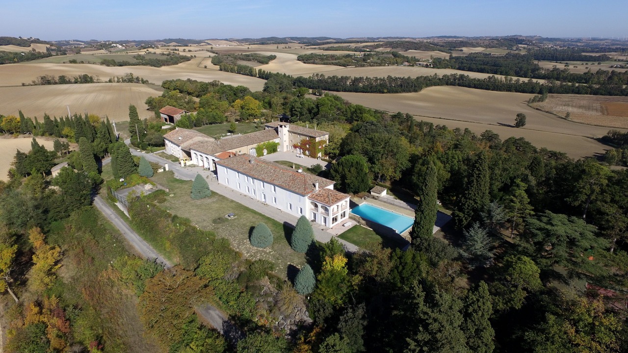 Photo of Outdoor in Airoux