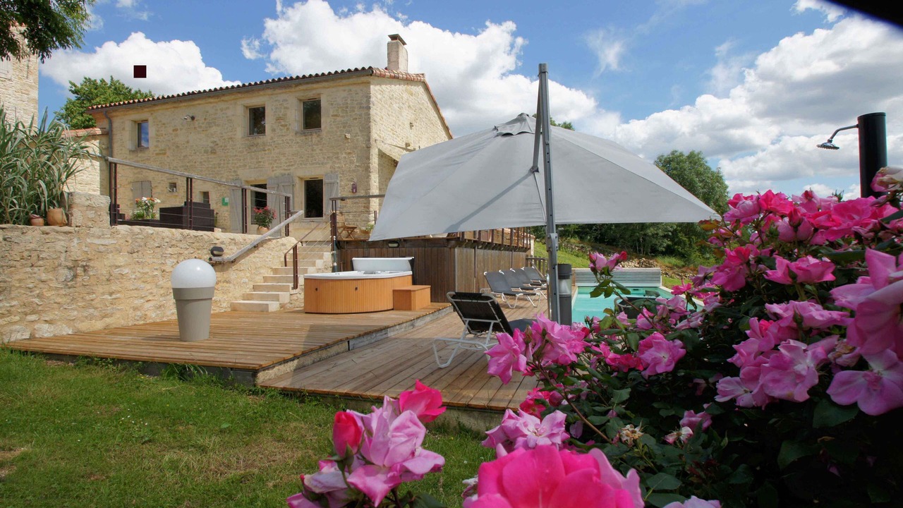 Photo of Outdoor in Coulonges-sur-l'Autize