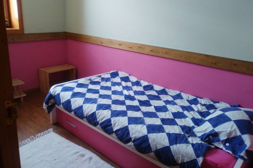 Photo of Bedroom in Queixans