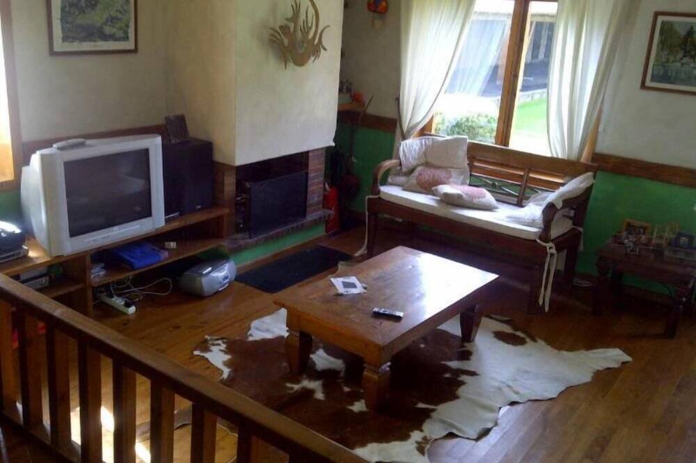 Photo of Livingroom in Queixans