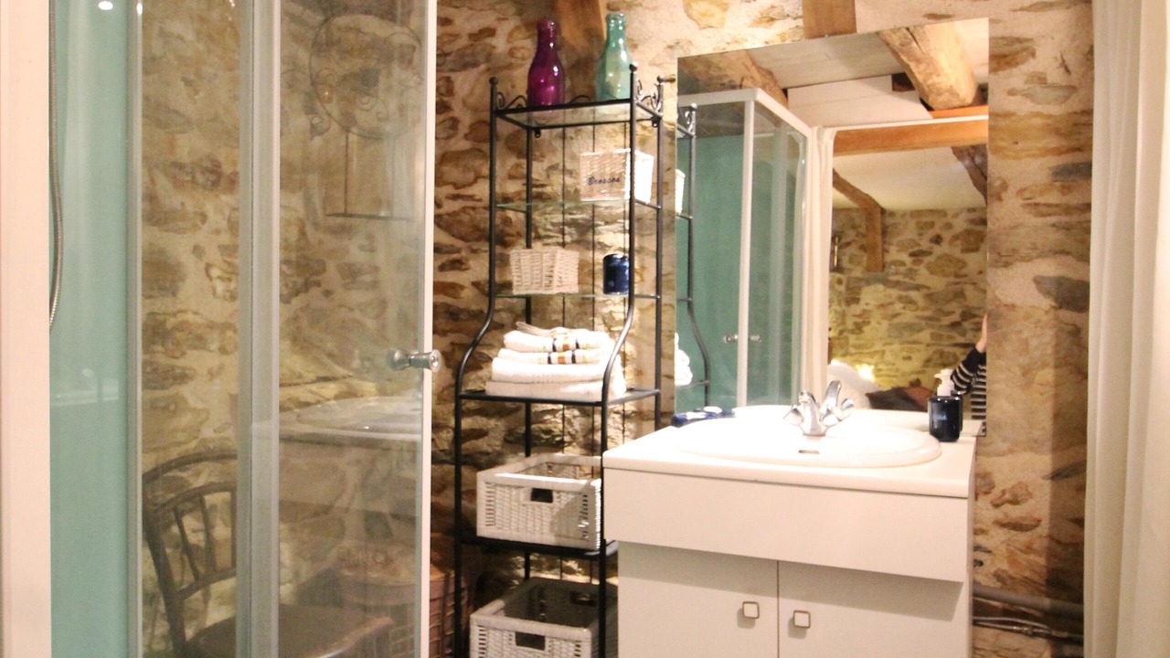 Photo of Others in Bonac-Irazein