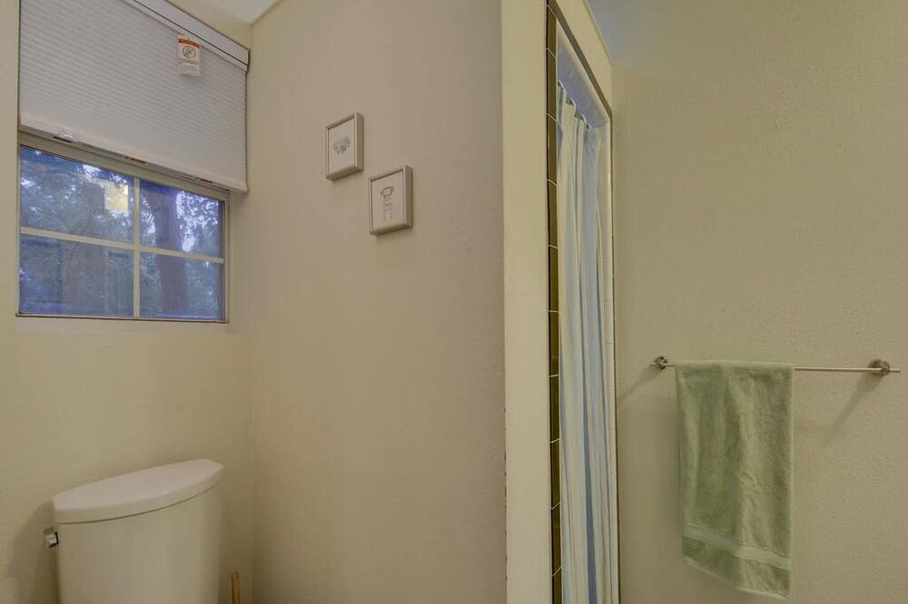 Photo of Bathroom in Zilker