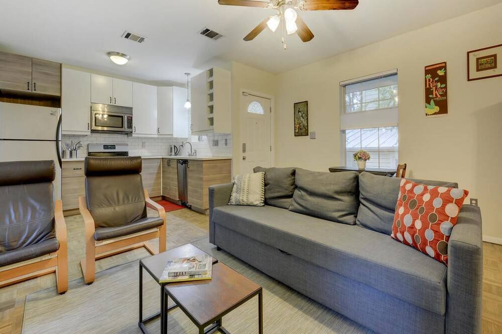 Photo of Bedroom in Zilker