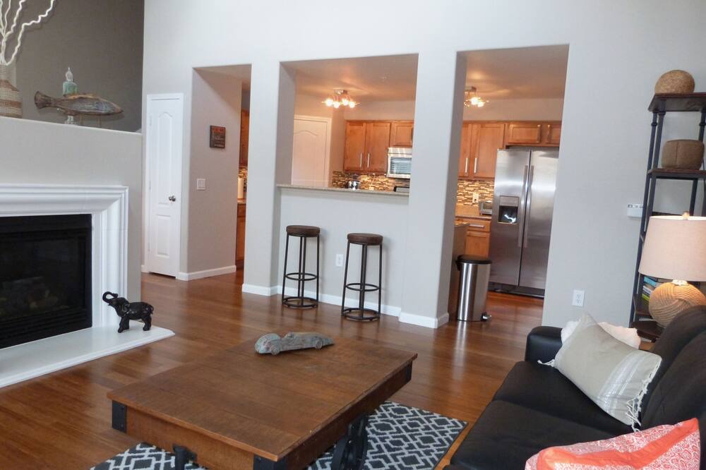 Photo of Bedroom in Regency Park
