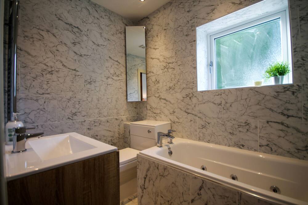 Photo of Bathroom in Beeley