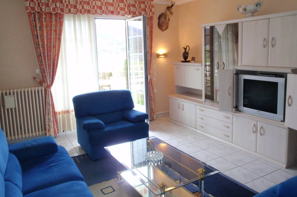 Photo of Livingroom in Ayzac-Ost